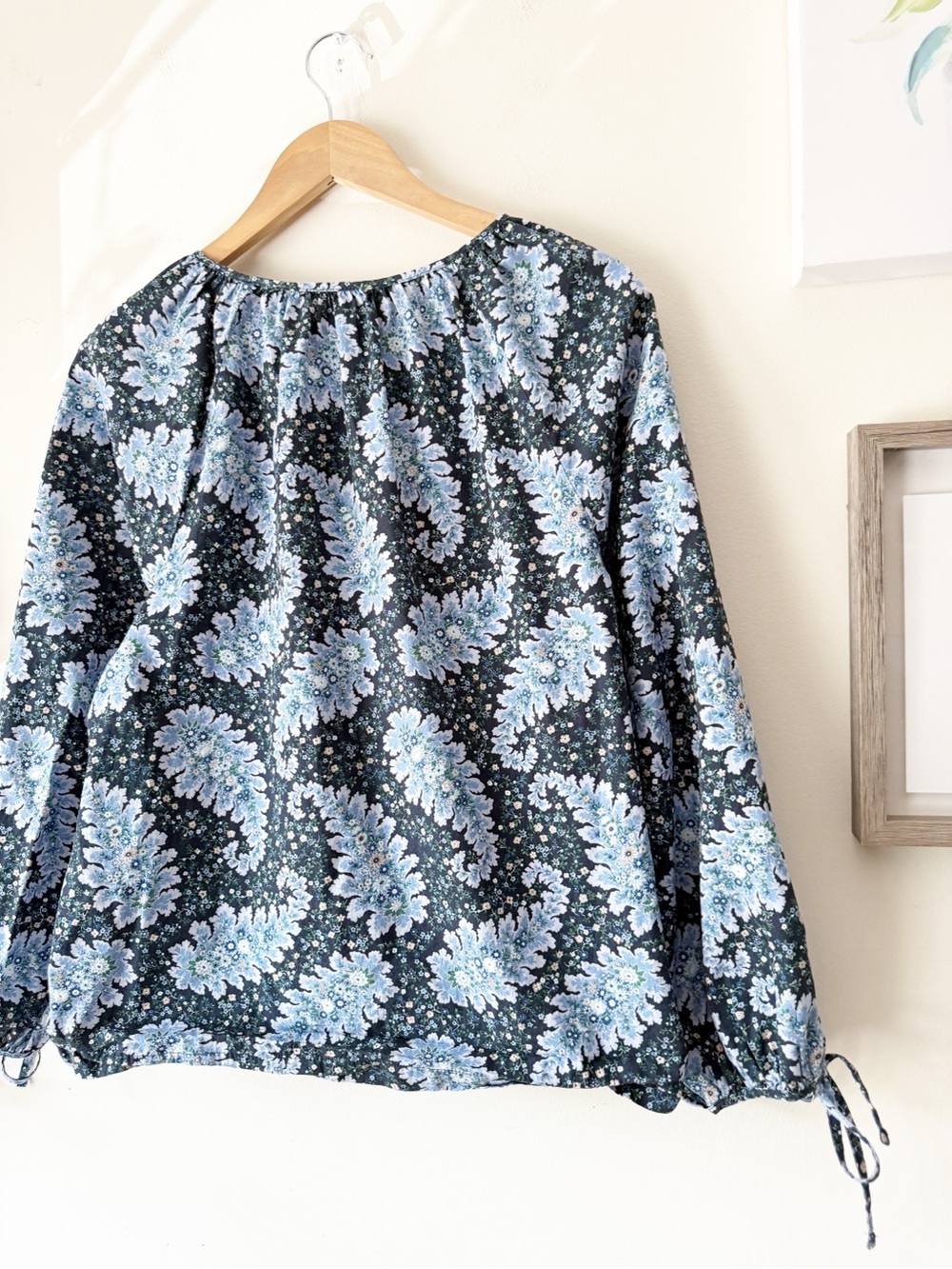 J. Crew Collection Tie sleeve Button Front Top Ratti Pacific Paisley Size L - Picture 10 of 14